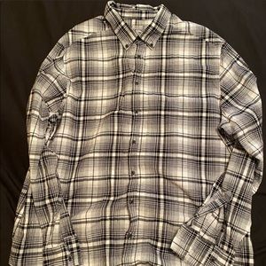 Mossimo Long Sleeve Button Down Shirt ❤️